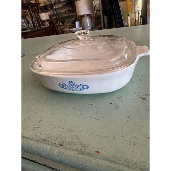 Corning Ware Blue Cornflower 9" Square Baking Dish with Lid Vintage 1960 to 1961 - Picture 2 of 7